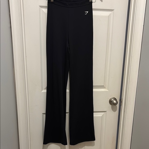 Gymshark Pants - Gymshark Women's flared pants
